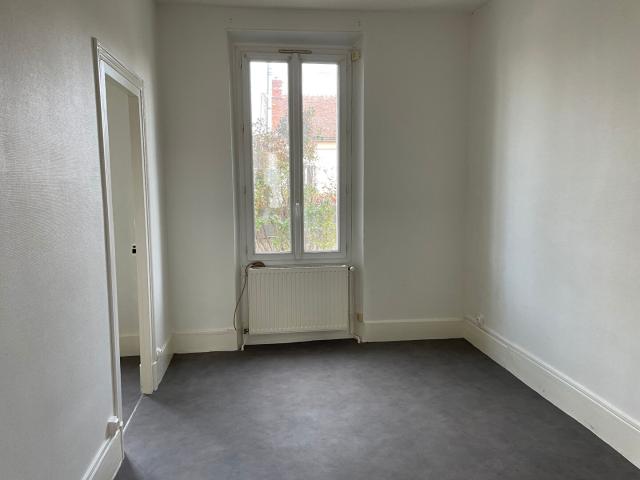 Appartement 2 pièces, 38 m² à louer à Auxerre 89000