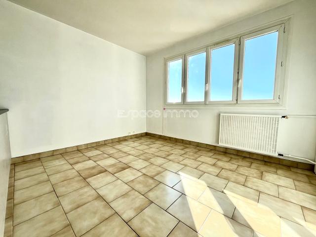 Appartement 2 pièces, 38 m² à louer à Canteleu 76380