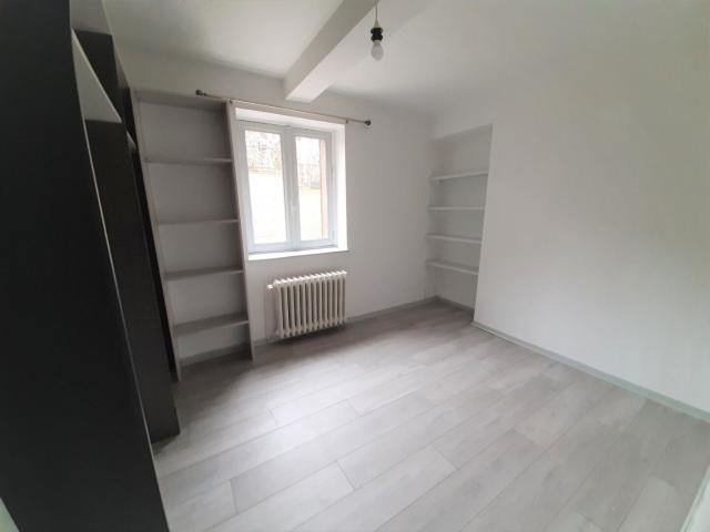Appartement 2 pièces, 38 m² à louer à Fleurieu sur Saône 69250