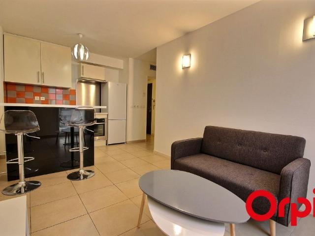 Appartement 2 pièces, 38 m² à louer à Marseille 7 13007