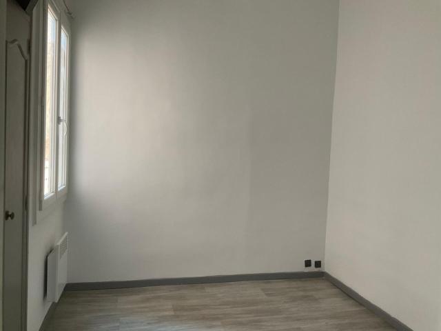 Appartement 2 pièces, 38 m² à louer à Marseille 5 13005