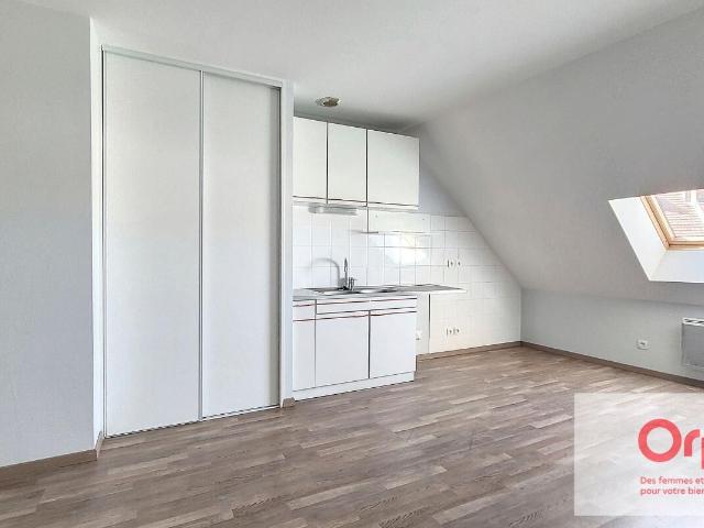 Appartement 2 pièces, 38 m² à louer à Montmarault 03390