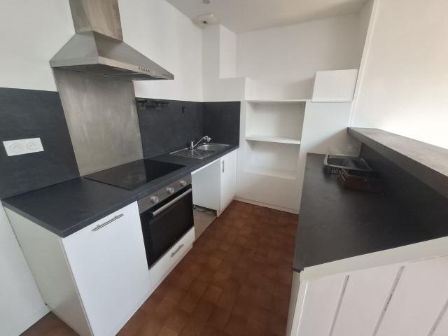 Appartement 2 pièces, 38 m² à louer à Saint Palais 64120