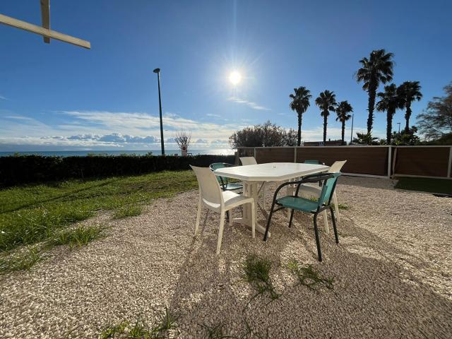 Appartement 2 pièces 38m2 Jardin 175m2 en Front de mer