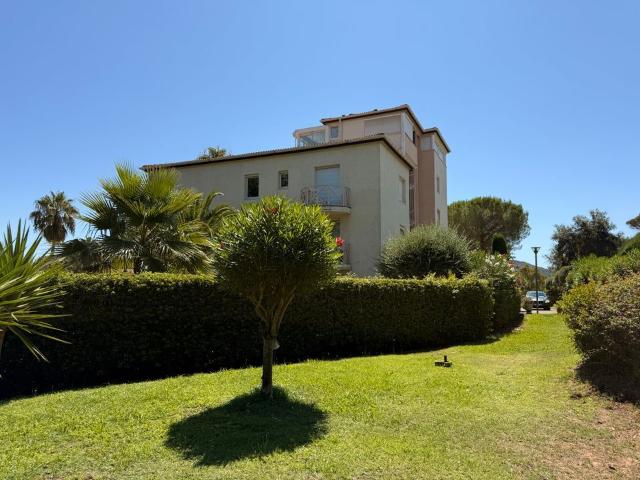 Appartement 2 pièces, 39 m² à louer à Mandelieu la Napoule 06210