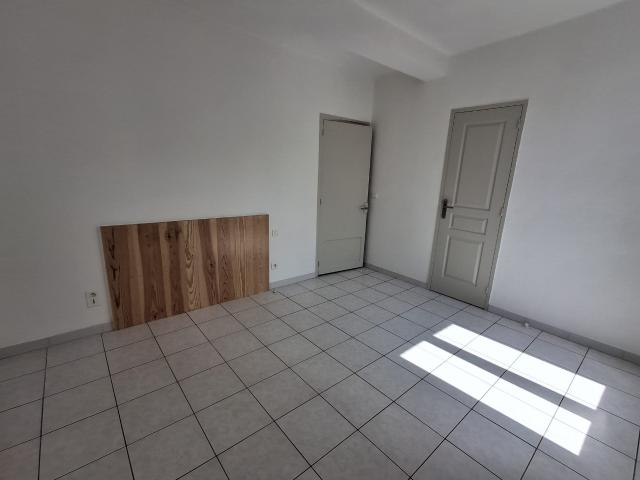 Appartement 2 pièces, 39 m² à louer à Réalmont 81120
