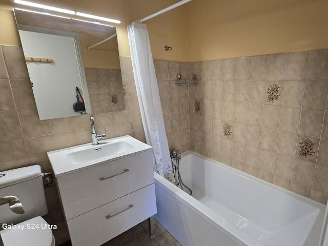 Appartement 2 pièces, 39 m² à louer à Six Fours les Plages 83140