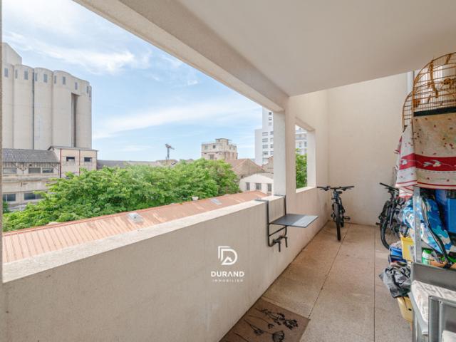 APPARTEMENT 2 PIECES TERRASSE 13003 MARSEILLE