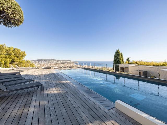 Appartement 2 pièces Terrasse 16m2 Vue Mer 49m² Nice