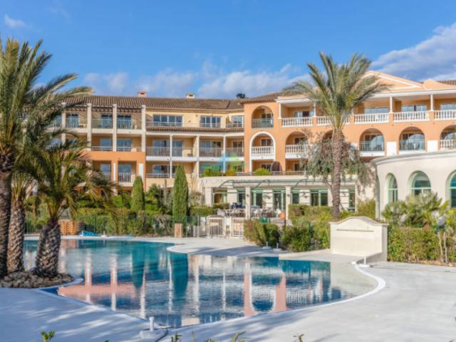 appartement 2 pieces tout à pied dans le golfe de saint trop