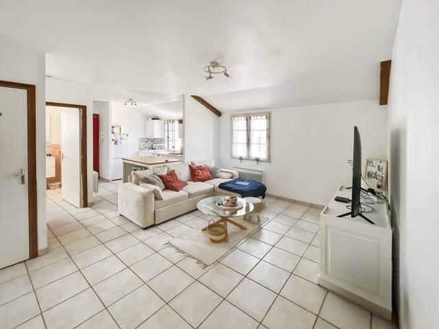 Appartement 2 pièces Vert le Grand 42.77m² 720€ à louer