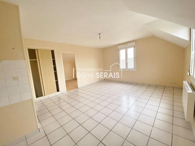 Appartement 2 pièces à louer à Argentan parking extérieur