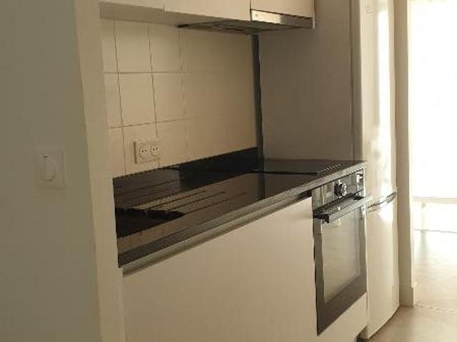 Appartement 2 pièces, à louer à Bordeaux 33000