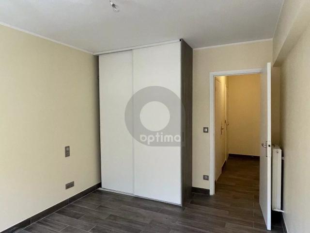 Appartement 2 pièces, à louer à Menton 06500