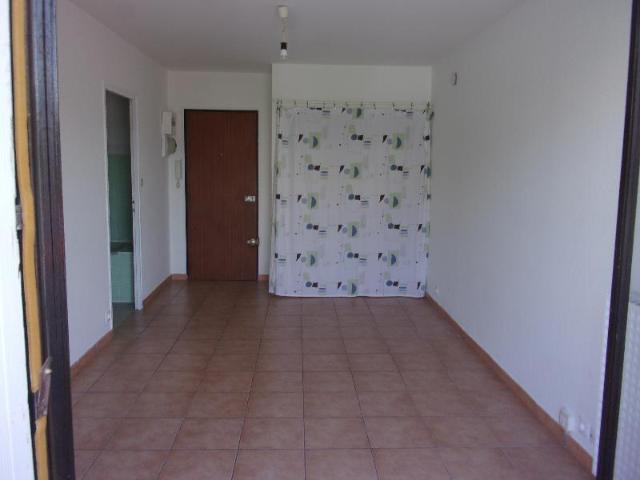 Appartement 2 pièces, à louer à Talence 33400