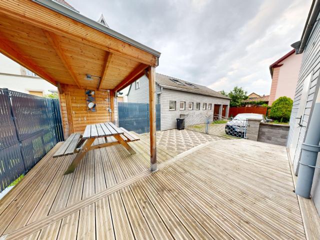 Appartement 2 pièces à louer en rez de chaussée à Colmar Calme et confort avec une superbe terrasse en arrière cour