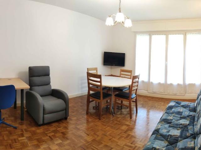 Appartement 2 pièces à louer Grenoble 38000 / Réf: LA1953 ZENITHREGIE