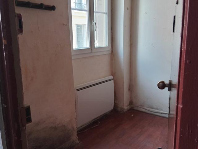 Appartement 2 pièces A rénover Clamart