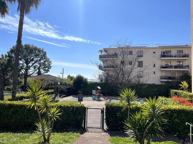 Appartement 2 pièces à vendre à Nice Ouest Fort potentiel. 50m² Nice