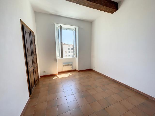 Appartement 2 pièces AJACCIO Ultra centre