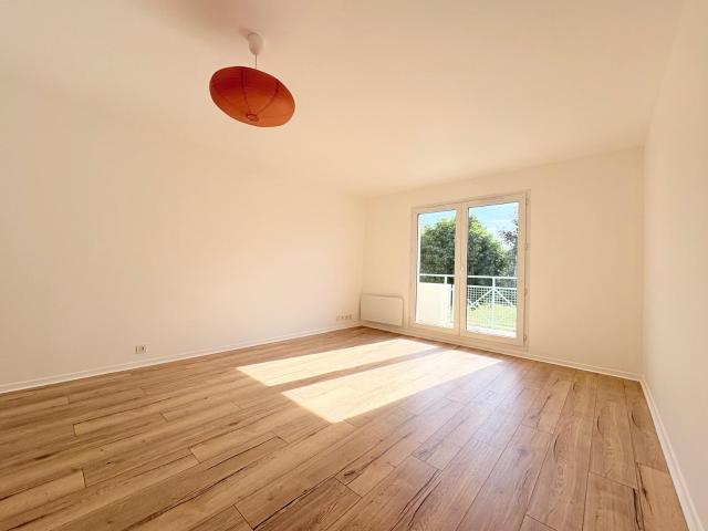 Appartement 2 PIECES ARPAJON