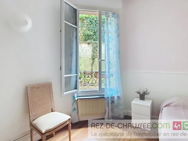APPARTEMENT 2 PIECES AU CALME