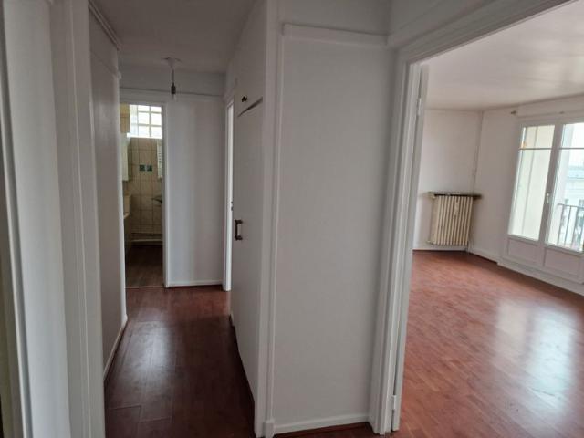 Appartement 2 pièces avec balcon en centre ville
