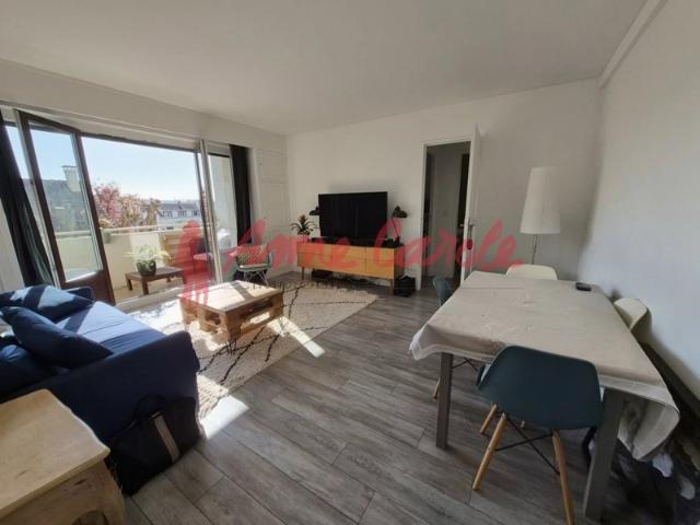 Appartement 2 pièces avec balcon et cave Nogent sur Marne