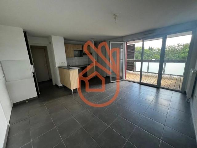 Appartement 2 pièces avec Balcon et Parking