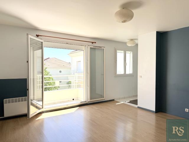 Appartement 2 pièces avec balcon Massy Vilmorin 40 m2