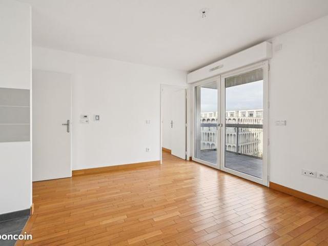Appartement 2 pièces avec balcons Boulogne