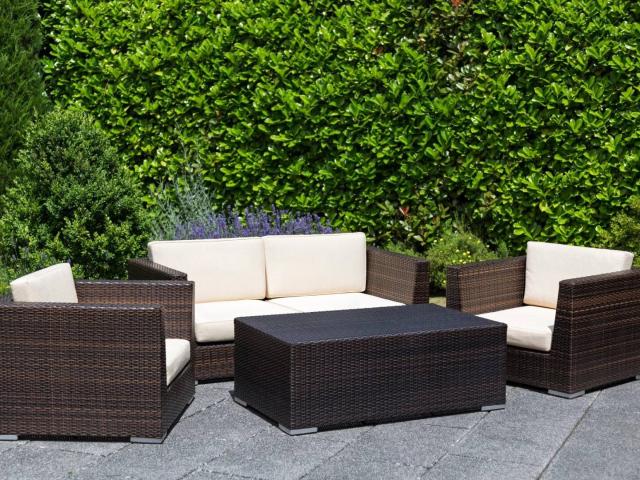APPARTEMENT 2 PIECES AVEC JARDIN EXPOSE SUD/ OUEST