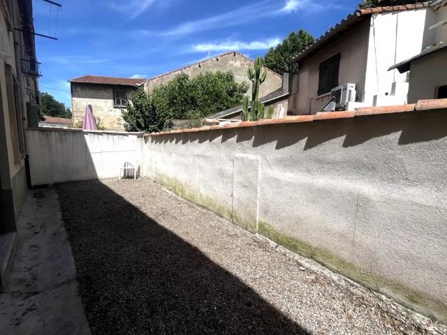 Appartement 2 pièces avec jardinet