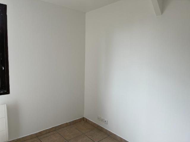Appartement 2 pièces avec parking Jouy Le Moutier 2 pièces 27,40m2, Jouy le moutier