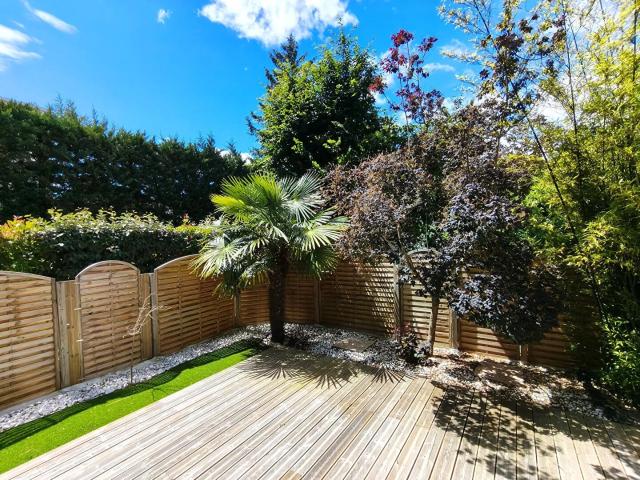 APPARTEMENT 2 PIECES AVEC TERRASSE DE 45,89 M² 10MN RER PARK
