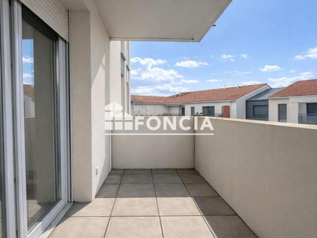 Appartement 2 pieces avec terrasse et parking en sous sol