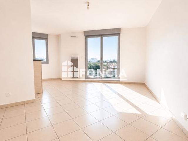 Appartement 2 pieces avec terrasse et parking sous sol