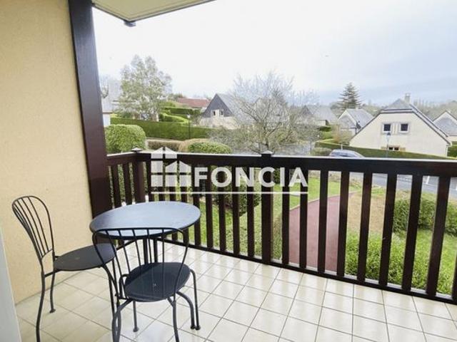 Appartement 2 pièces avec terrasse, gardien, piscine et stationnement – Touques / Proche Deauville
