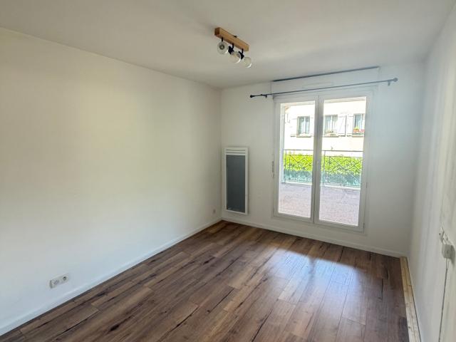 APPARTEMENT 2 PIECES AVEC TERRASSE