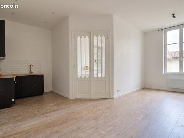 Appartement 2 pièces Bordeaux 45 m²