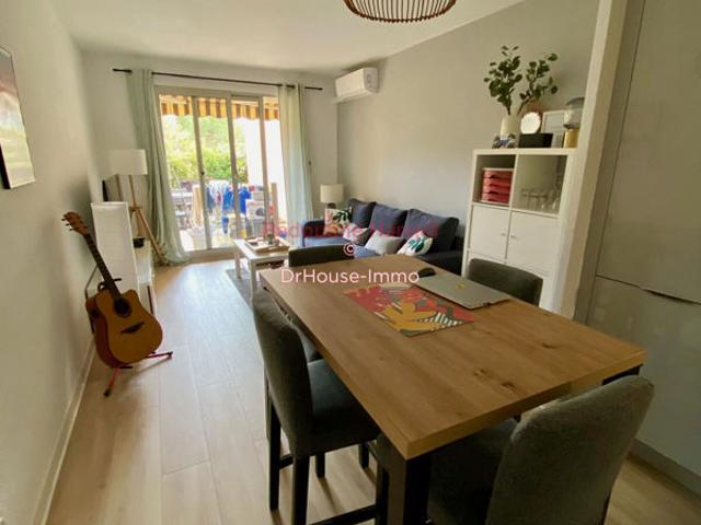 Appartement 2 Pièces Boulouris Rénové avec Garage 36m2 proche plages