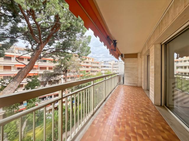 Appartement 2 pièces Cannes 54.27m² 1450€ à louer l'Adresse
