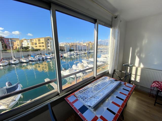 Appartement 2 pièces + cabine meublé avec vue port !