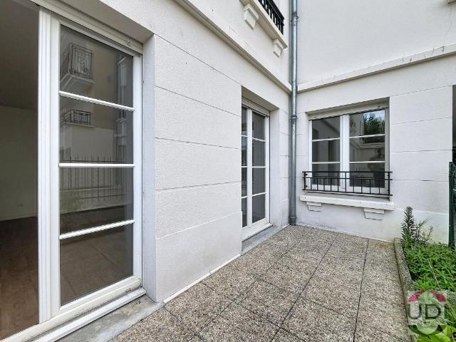 Appartement 2 pièces – Centre ville, résidence soignée et environnement pratique