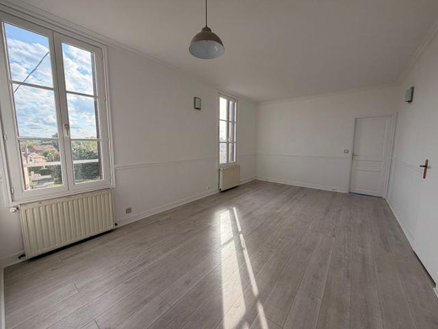 Appartement 2 pièces Chatou Rue des Landes