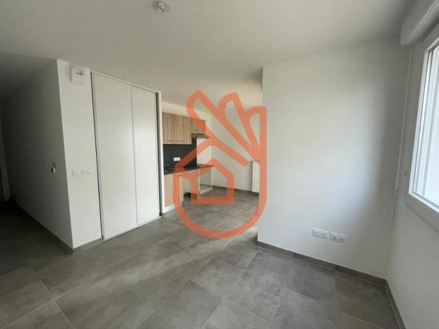 Appartement 2 pièces de 42.48 m² avec Terrasse 23 m² et parking