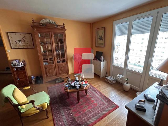 Appartement 2 pièces de 45,5 m2 avec balcon, parking et cav