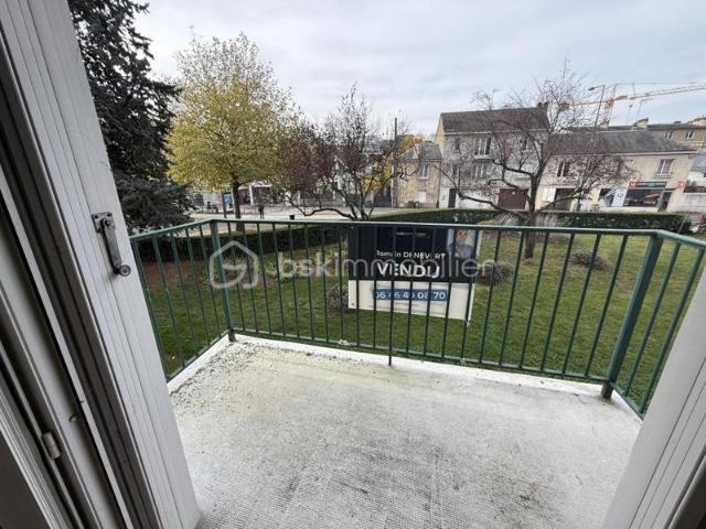 Appartement 2 pièces de 46m² environ avec balcon, ascenseur et parking privé pour la résidence