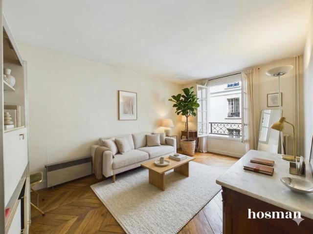 Appartement 2 pièces de 48,40 m² avec cave Rue Sainte Croix de la Bretonnerie, Marais