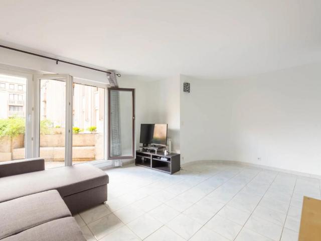 Appartement T2 lumineux avec terrasse spacieuse
